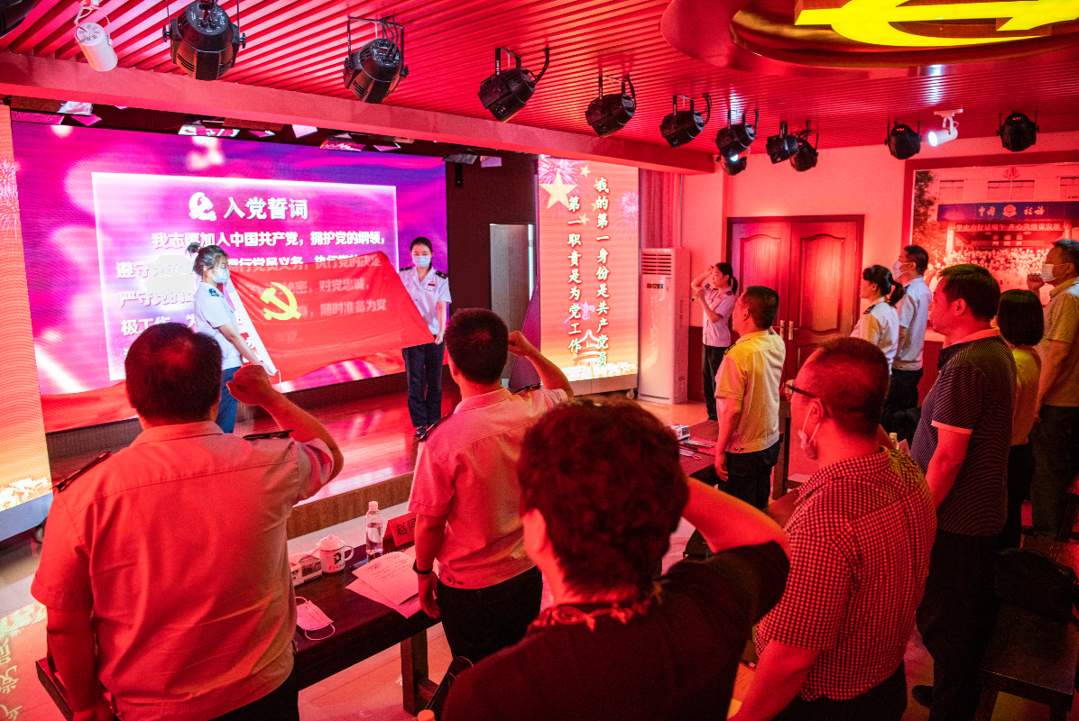 党建共建聚合力 同心向税优服务