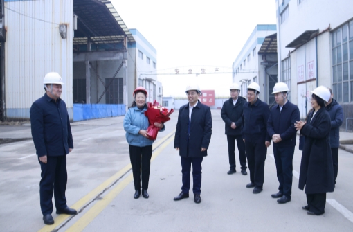 李德刚调研周村区、文昌湖省级旅游度假区经济运行、复工复产并开展“三八”节走访慰问